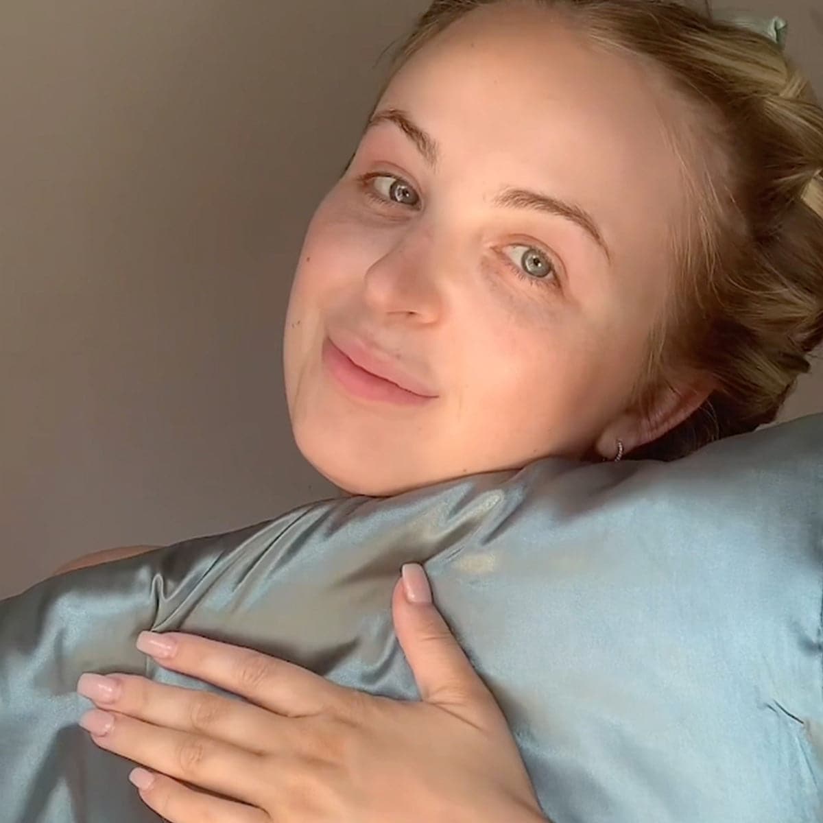 Satin Pillowcase High Quality Pillows Give Me Cosmetics